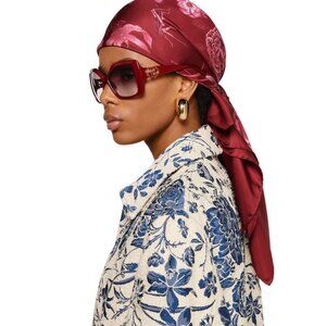 Gucci Flora Silk Twill Carré Scarf – New With Tags + Box ✨